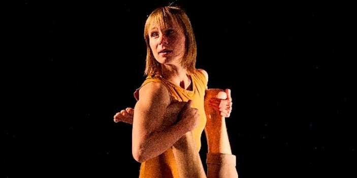 Næstved Teater præsenterer: Tre ben  19. november kl. 10:00